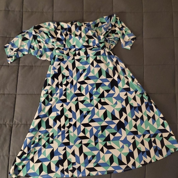 Flirty Spring and Summer Dress - Picture 4 of 5